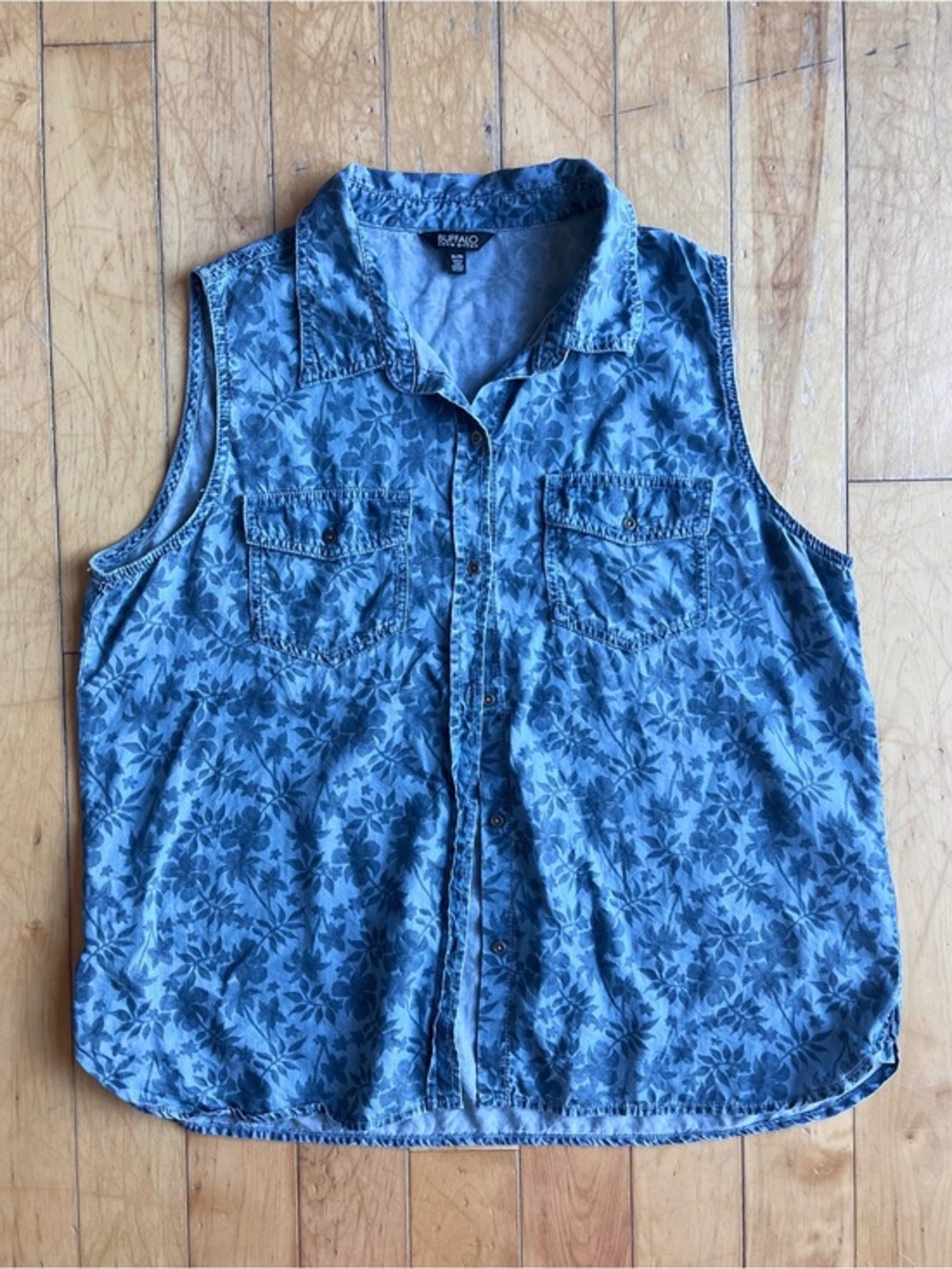 Buffalo David Bitton Sleeveless Floral Denim Shirt Size XL